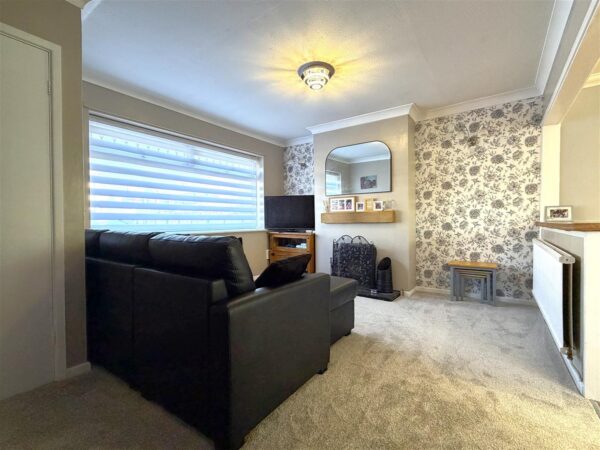 Peebles Road, Newark