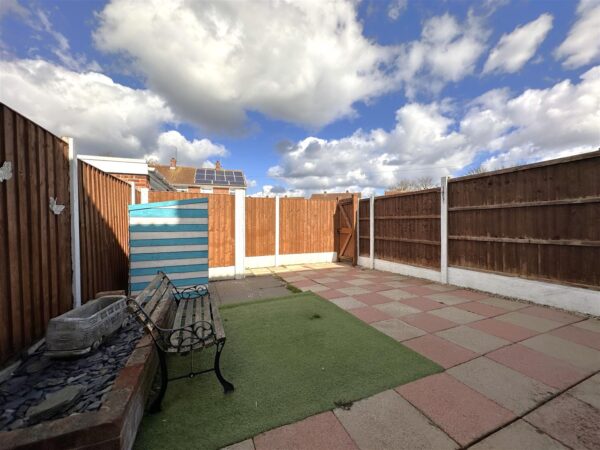 Beacon Hill Road, Newark