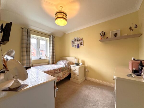 Cannon Close, Coddington, Newark