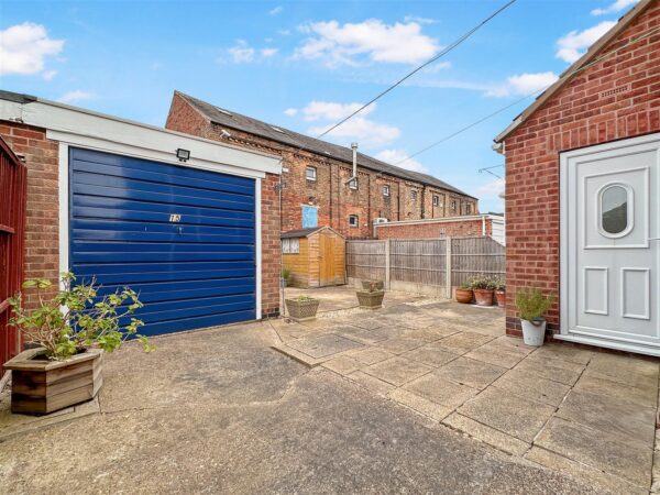 Kingsnorth Close, Newark
