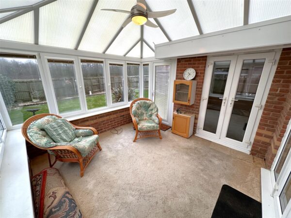 Oakfield Road, Fernwood, Newark