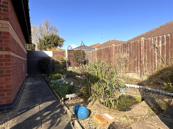 Holmefield, Farndon, Newark