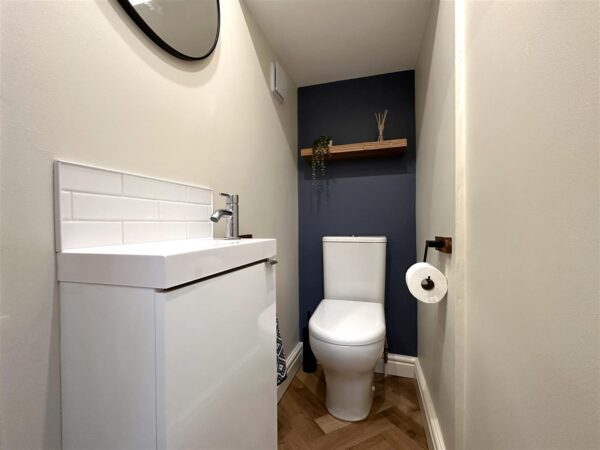 Lincoln Road, Newark