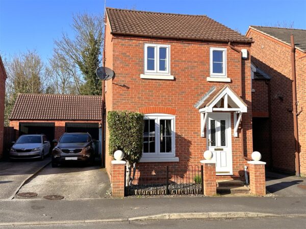 Cannon Close, Coddington, Newark