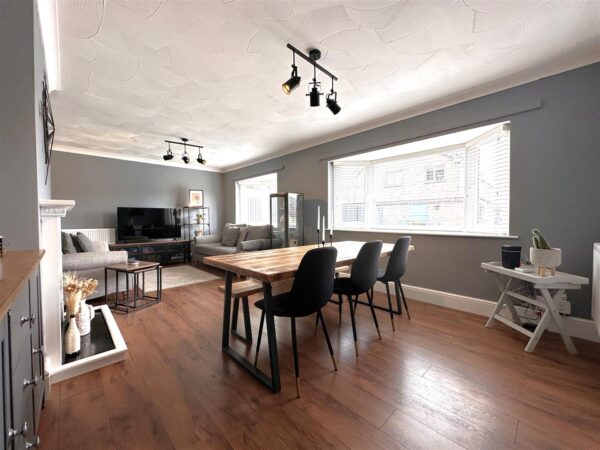 Whomsley Close, Newark