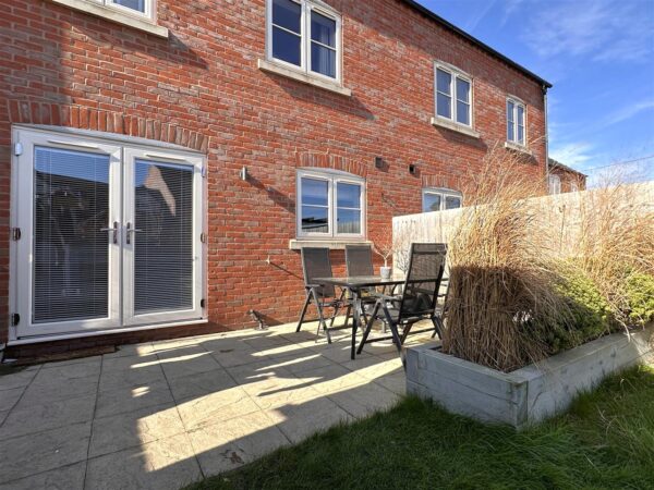 Alexander Mews, Balderton, Newark