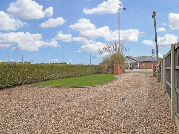 Lincoln Road, Newark