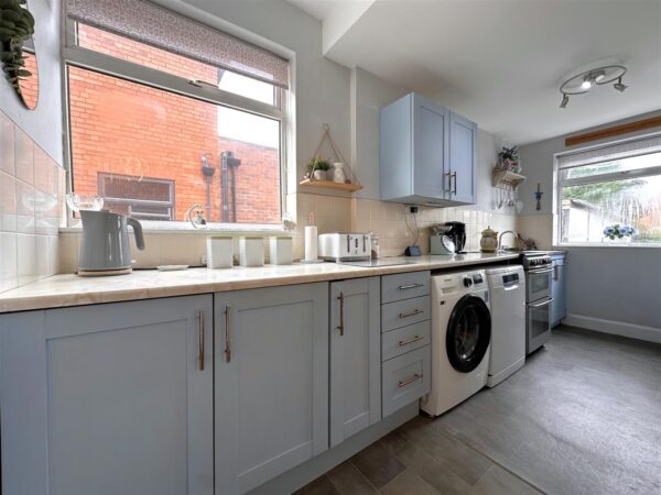 Beeston Road, Newark