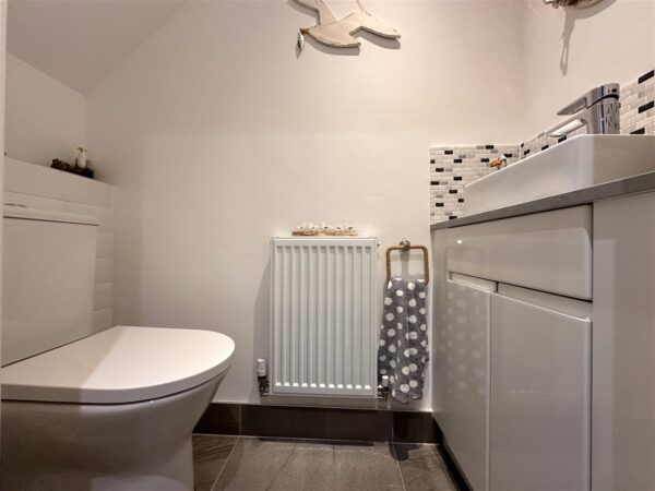 Meadway, Balderton, Newark