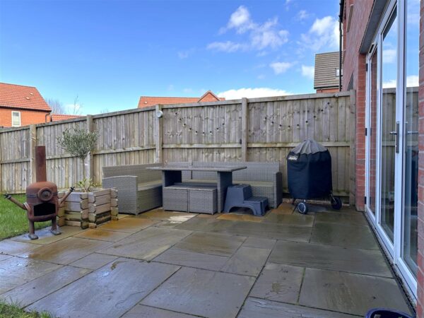 Loom Gardens, Middlebeck, Newark