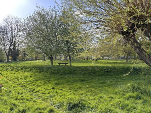 North End, Farndon, Newark