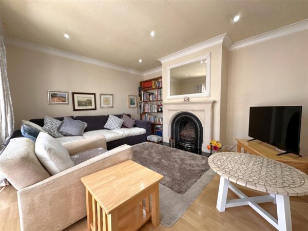 North End, Farndon, Newark