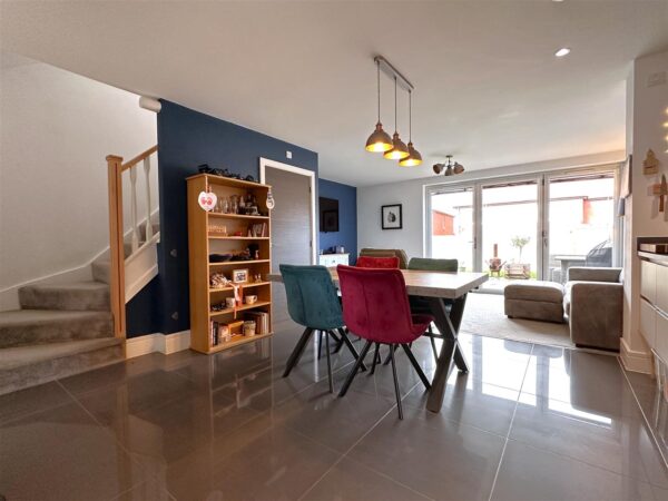 Loom Gardens, Middlebeck, Newark