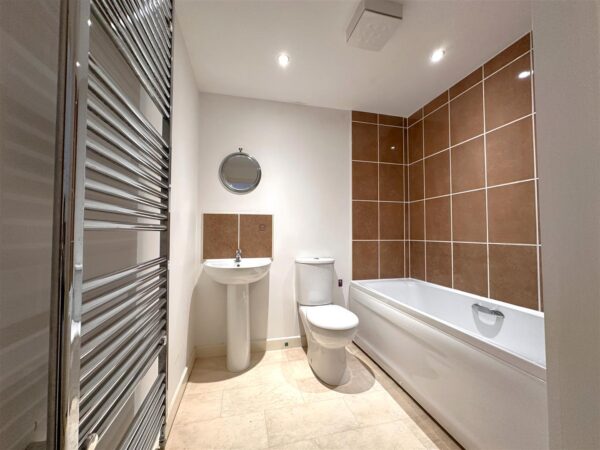 Goldstraw Lane, Fernwood, Newark