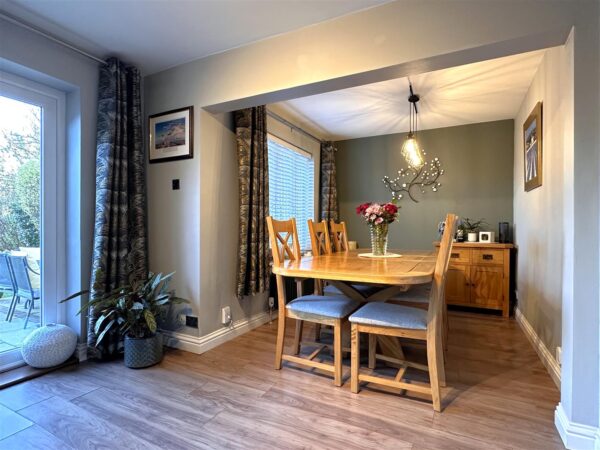 De Havilland Way, Newark