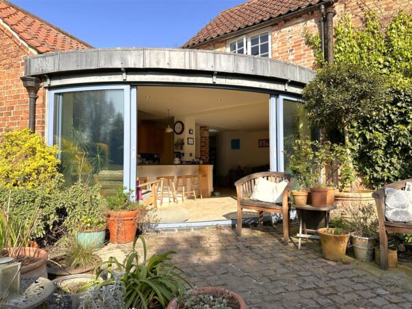 Coltons Farmhouse, Brough Lane, Brough, Newark