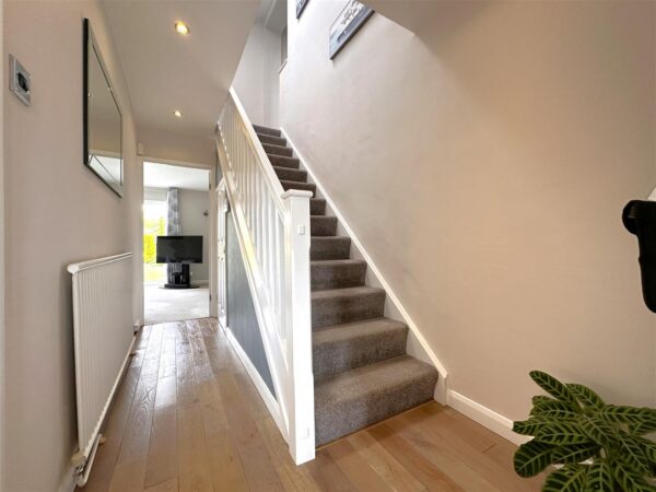 Nursery Avenue, Farndon, Newark