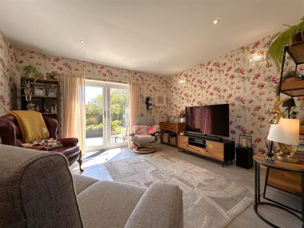 Alexander Mews, Balderton, Newark