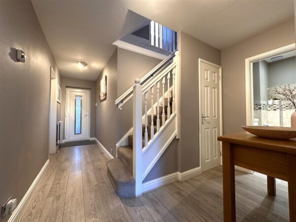 De Havilland Way, Newark