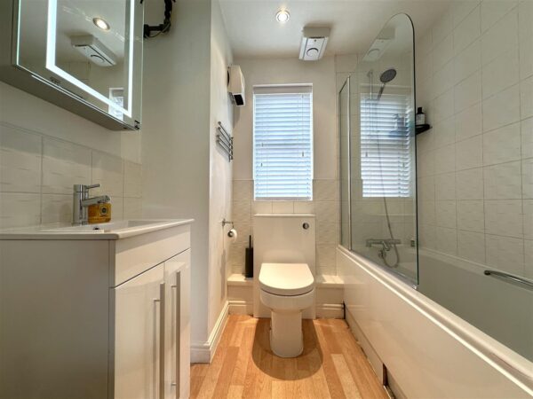 Youngs Avenue, Fernwood, Newark