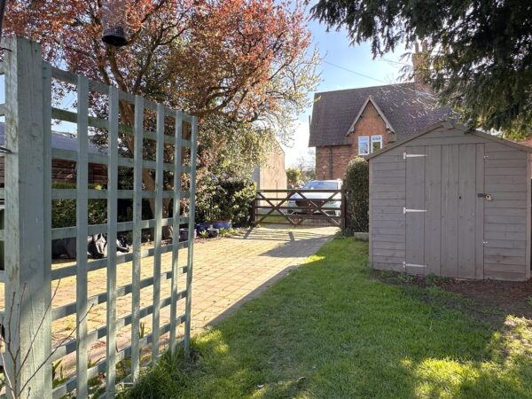 Little Hollies, The Close, Averham, Newark