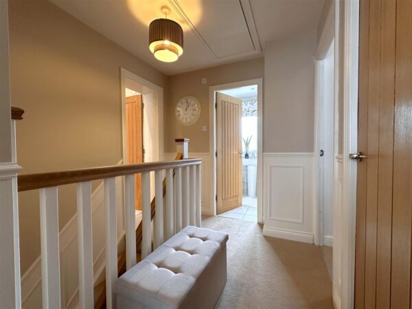 Riverside Road, Newark