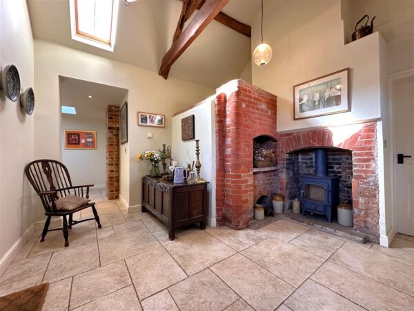 Coltons Farmhouse, Brough Lane, Brough, Newark