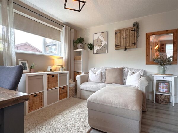 Maythorne Close, New Balderton, Newark