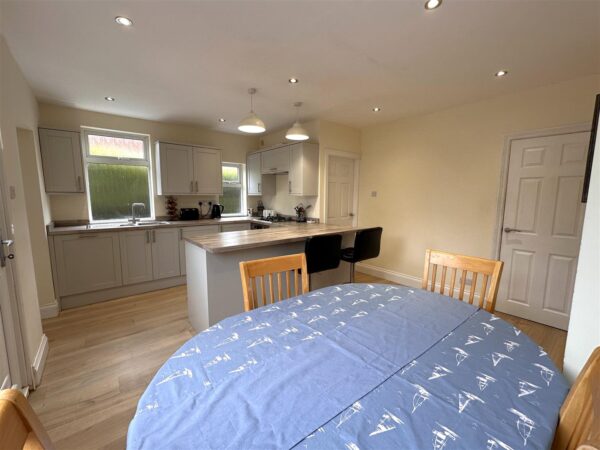 Harewood Avenue, Newark