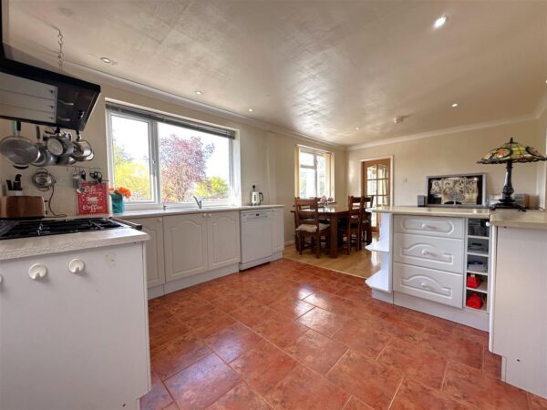 North End, Farndon, Newark