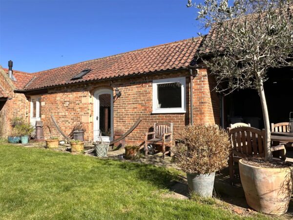 Coltons Farmhouse, Brough Lane, Brough, Newark