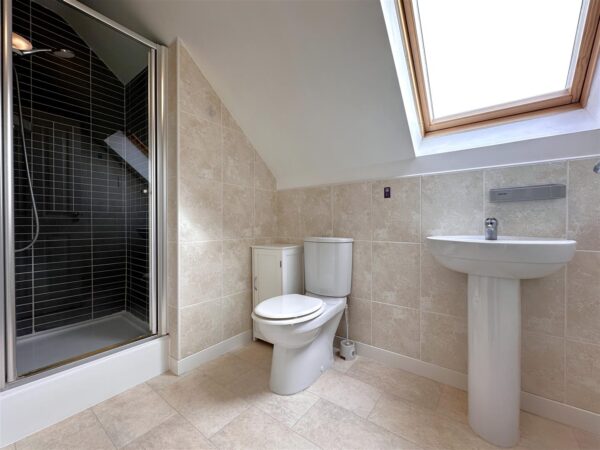 Goldstraw Lane, Fernwood, Newark