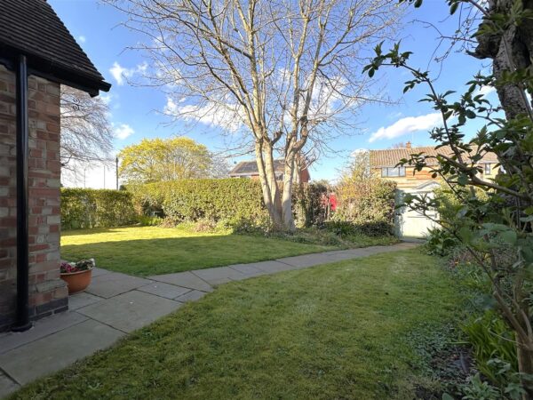 Little Hollies, The Close, Averham, Newark