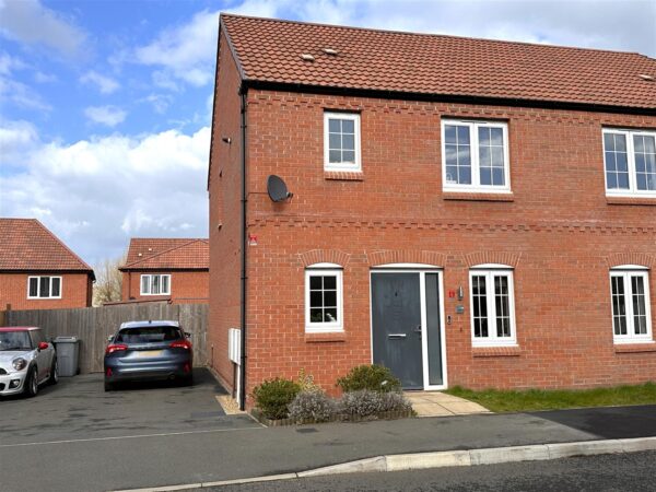 Loom Gardens, Middlebeck, Newark