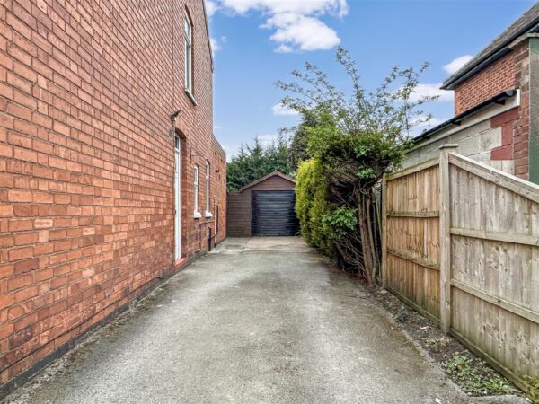 Harewood Avenue, Newark