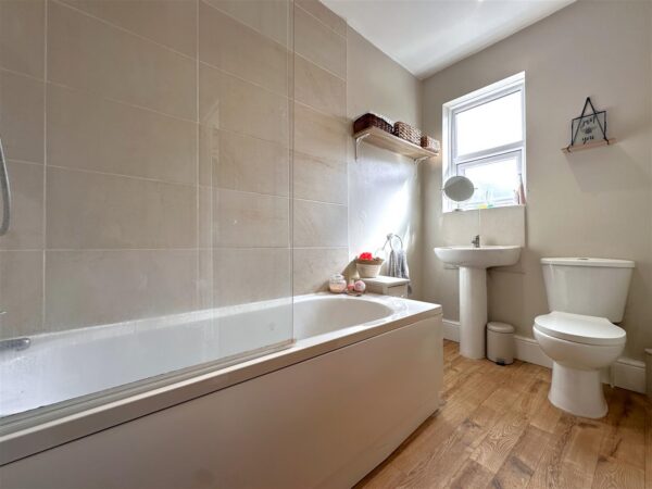 William Street, Newark