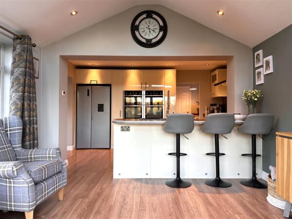 De Havilland Way, Newark