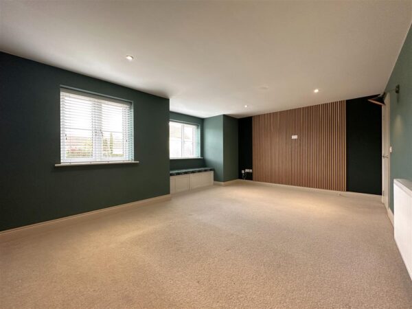 Alexander Mews, Balderton, Newark