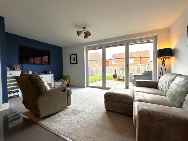 Loom Gardens, Middlebeck, Newark