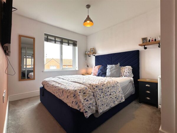 Loom Gardens, Middlebeck, Newark