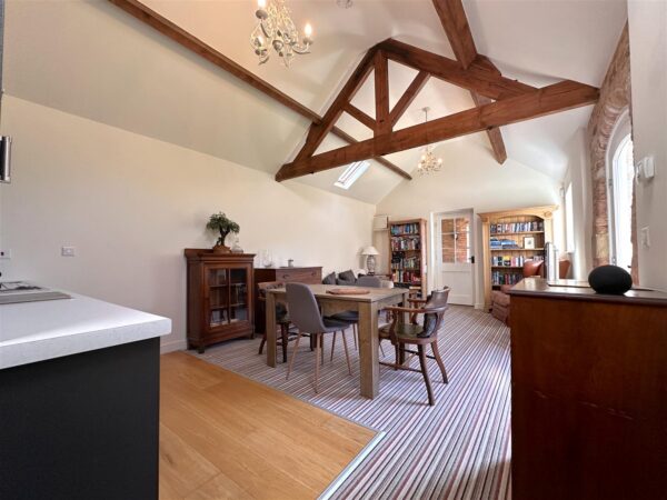 Coltons Farmhouse, Brough Lane, Brough, Newark