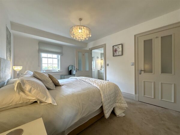 The Waterfront, Newark