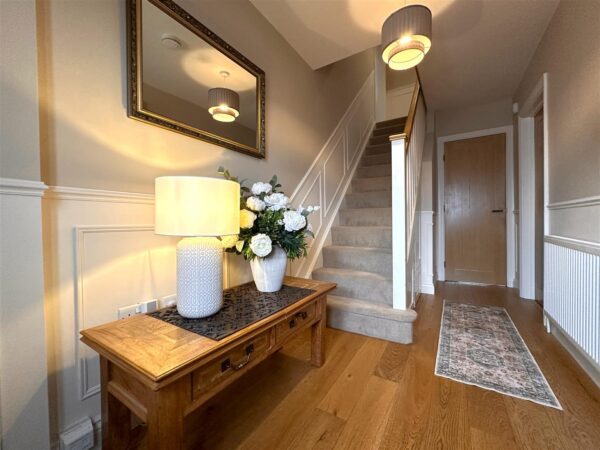 Riverside Road, Newark