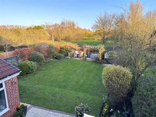 De Havilland Way, Newark