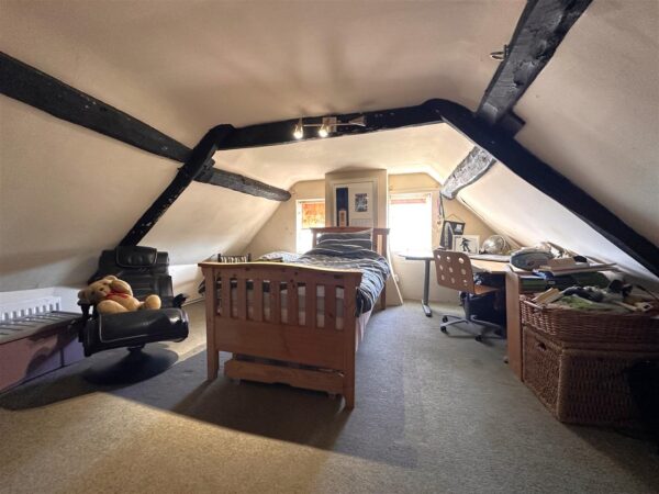 Coltons Farmhouse, Brough Lane, Brough, Newark