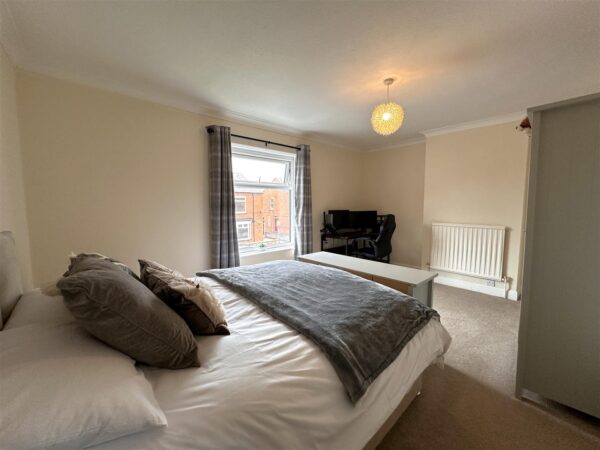 Harewood Avenue, Newark