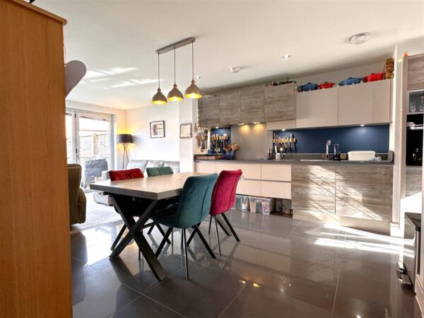 Loom Gardens, Middlebeck, Newark