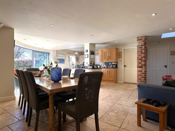 Coltons Farmhouse, Brough Lane, Brough, Newark