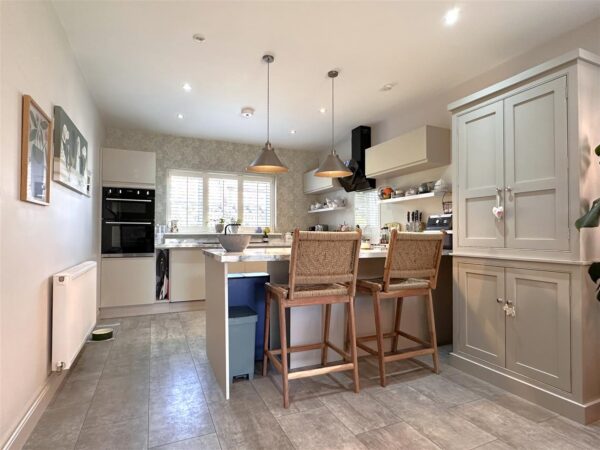 Alexander Mews, Balderton, Newark