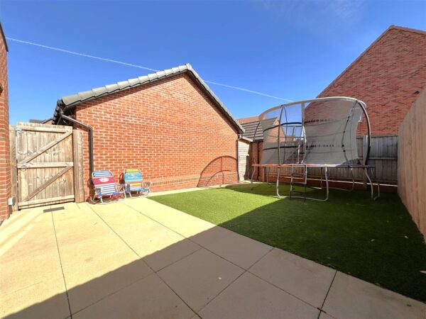 Tannington Grove, Middlebeck, Newark